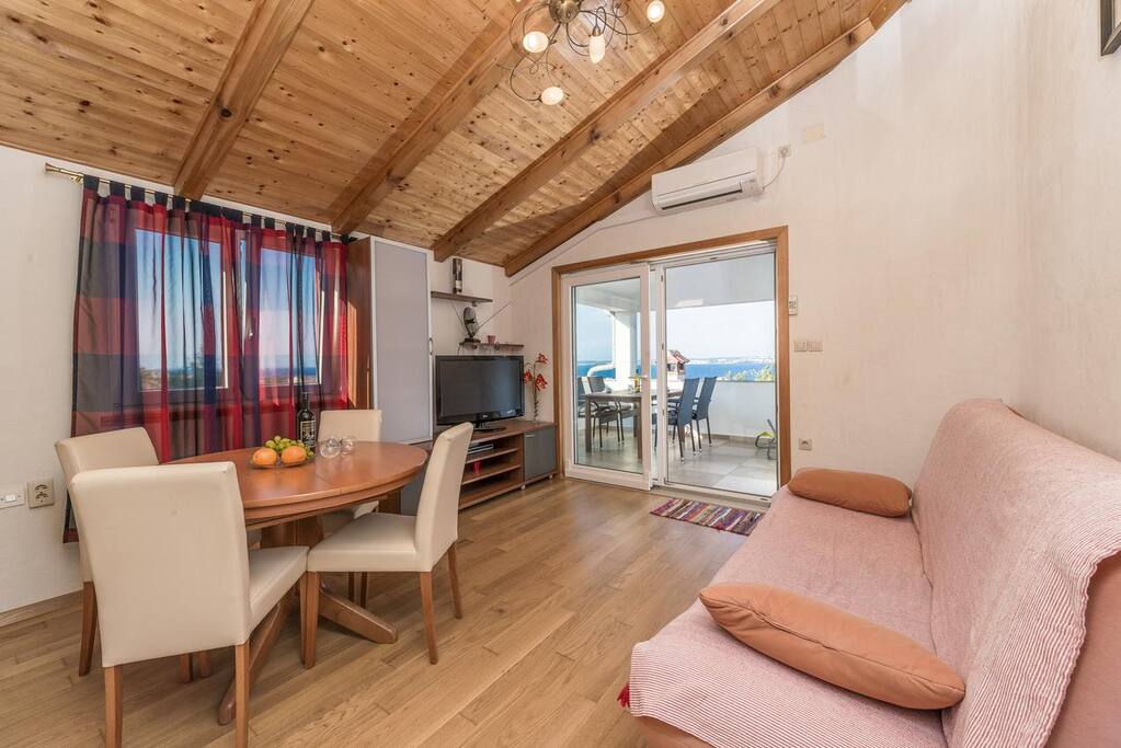 Living room, Surface: 6 m²