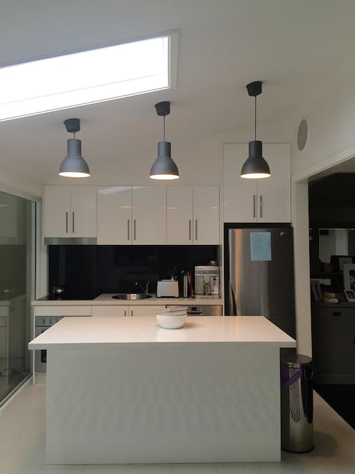 New Kitchen, fully equipped!!! Dishwasher and all!!