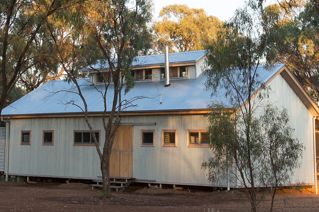 the shearing shed house, echuca - farm stays for rent in