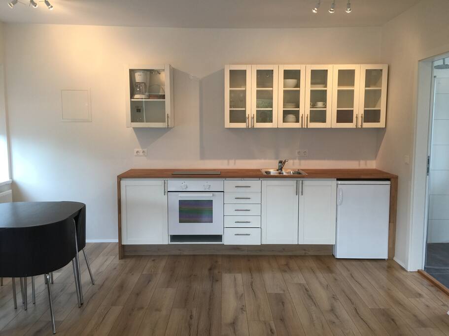 Fully equipped kitchen.