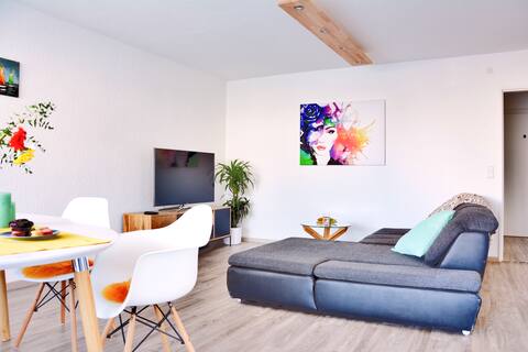 Time out from everyday life- beautiful, modern apartment on the lake
