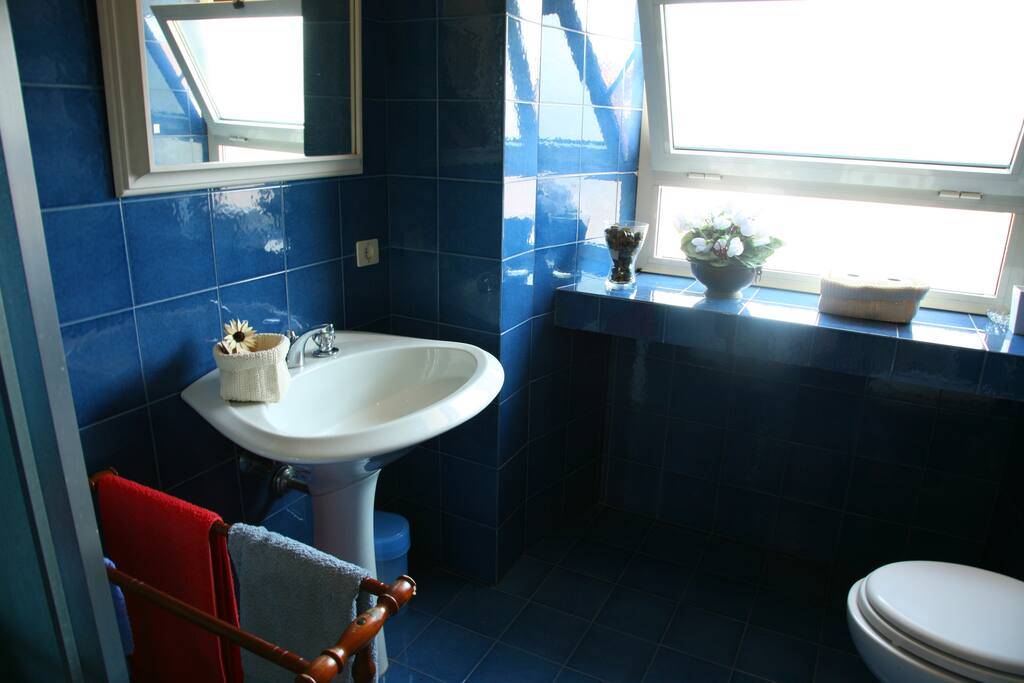 Bagno con doccia