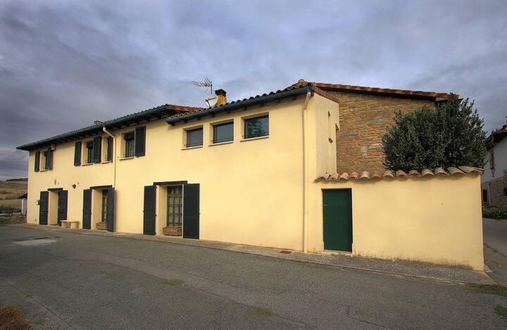 Casa Rural En Pueblo Cerca De Pamplona Casas Rurales En Alquiler En Zabalceta Navarre Espana