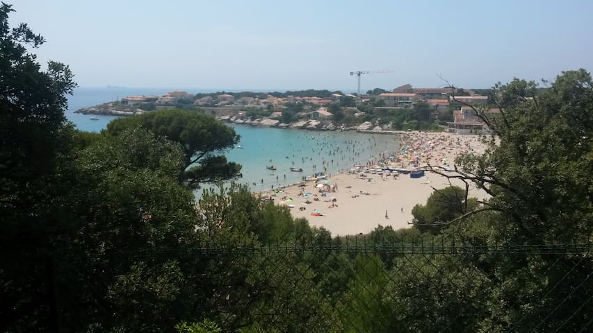 Vue mer et bord de mer, très grande terrasse