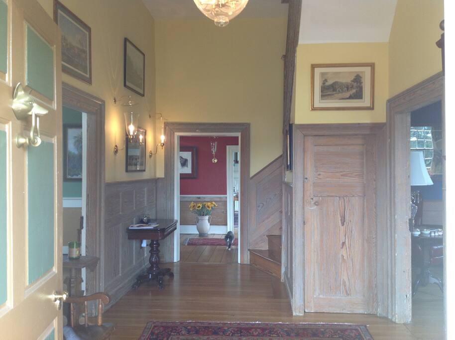 The front hallway is warm and welcoming.