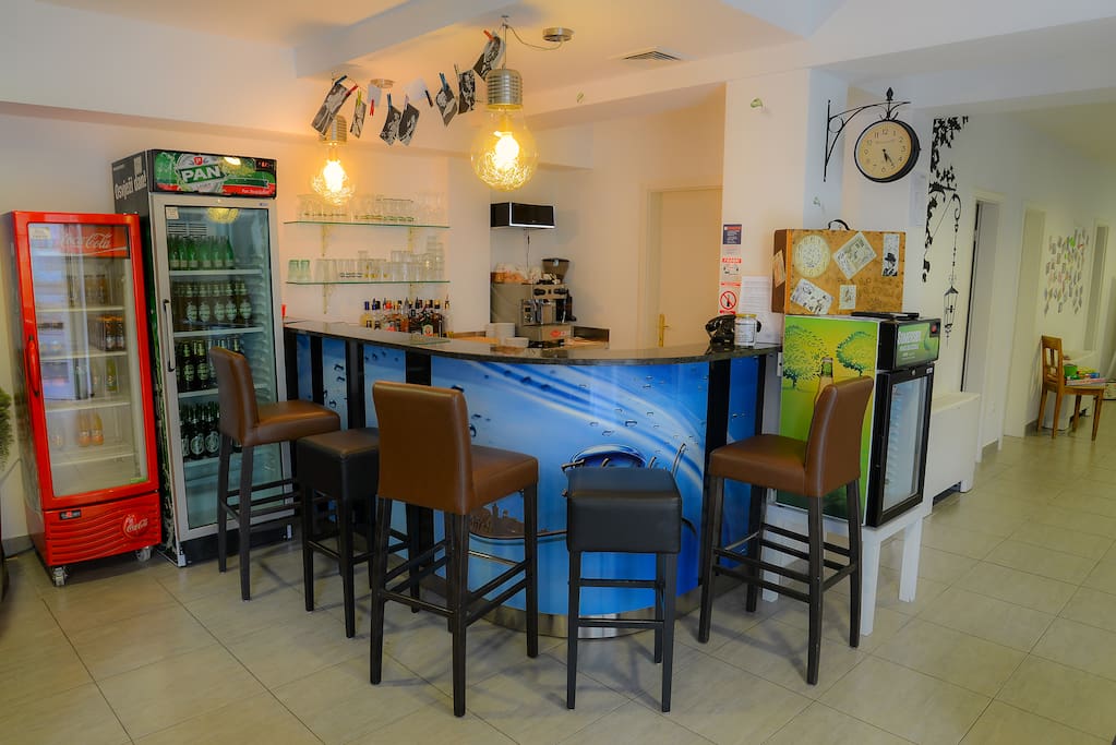 Bar working hours 8:00 - 23:00