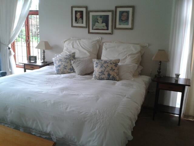 Francolin’s Rest gallery image 5