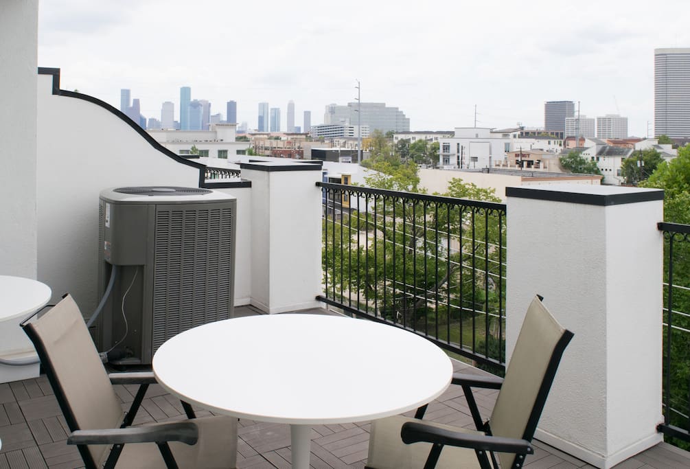 Roof top deck off of the fourth floor living area with unobstructed downtown views.