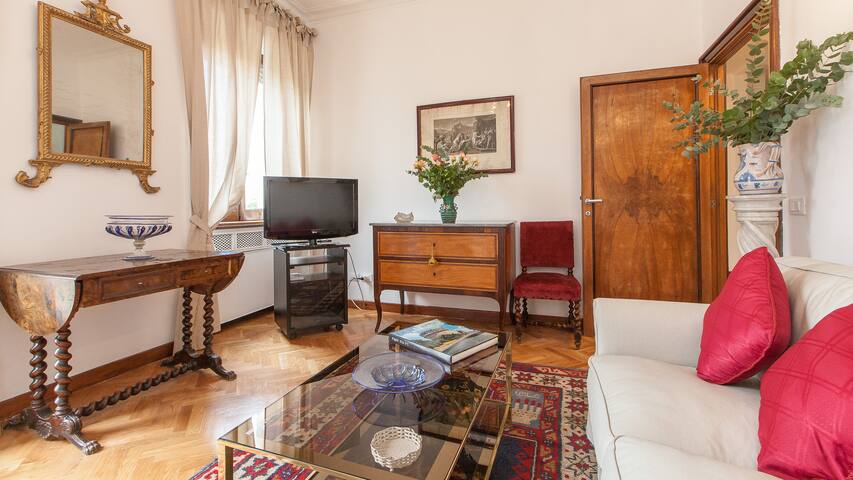 Rental In Rome – Amazing view of ancient Rome gallery image 4