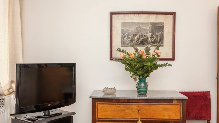 Rental In Rome – Amazing view of ancient Rome gallery image 5