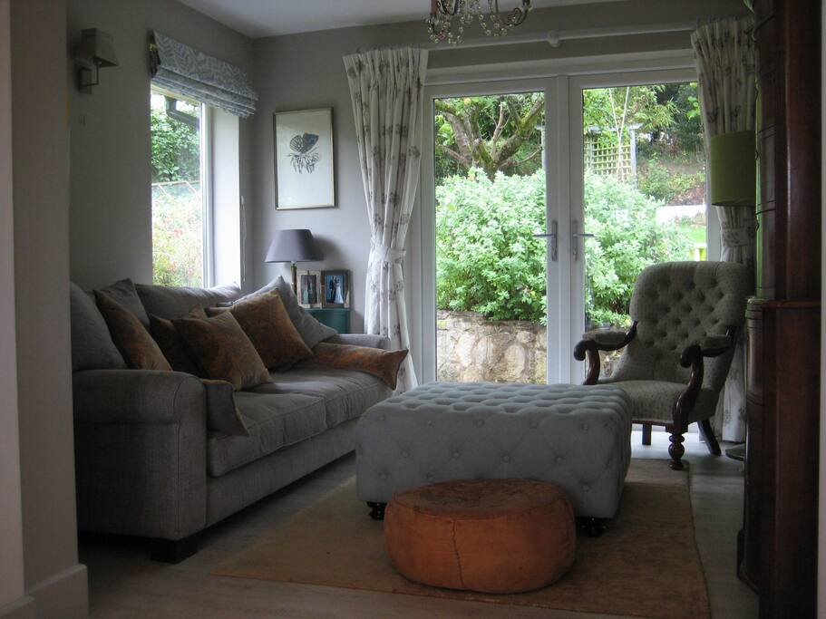 Library/Snug