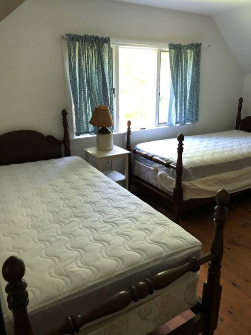 Twin Bedroom