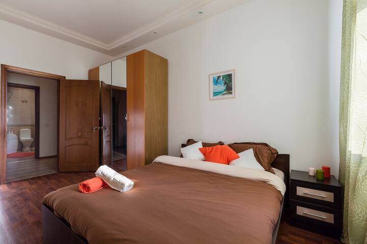 Cozy room within Sadovoe Ring