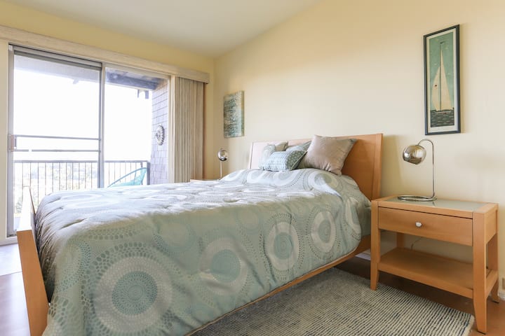 Soveværelse, queensize-dobbeltseng