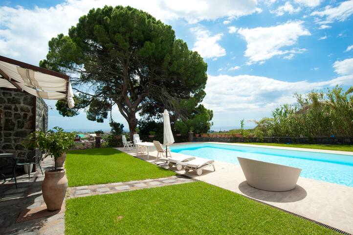 Airbnb Acireale Vacation Rentals Places To Stay Sicily Italy