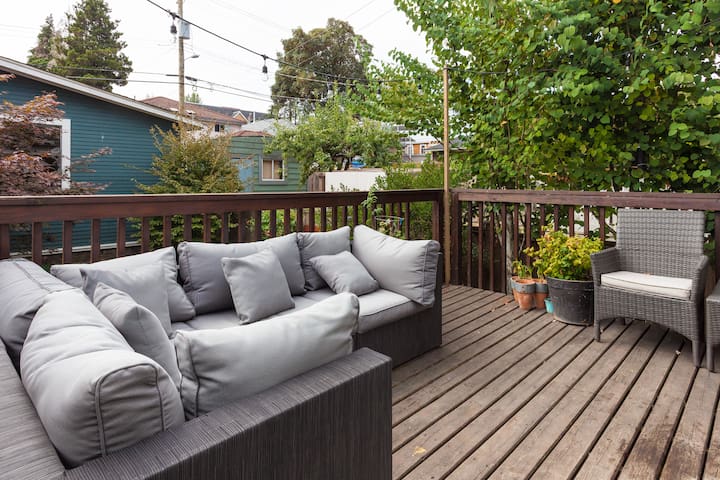 Character home ideal for families! gallery image 5