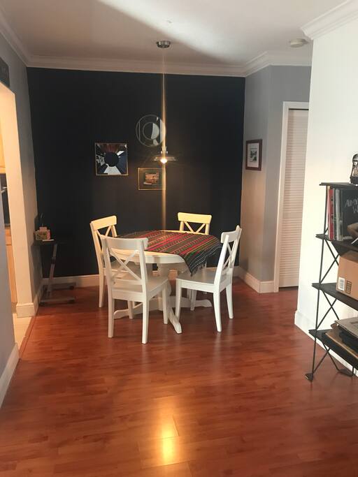 Dining room with expandable seating
