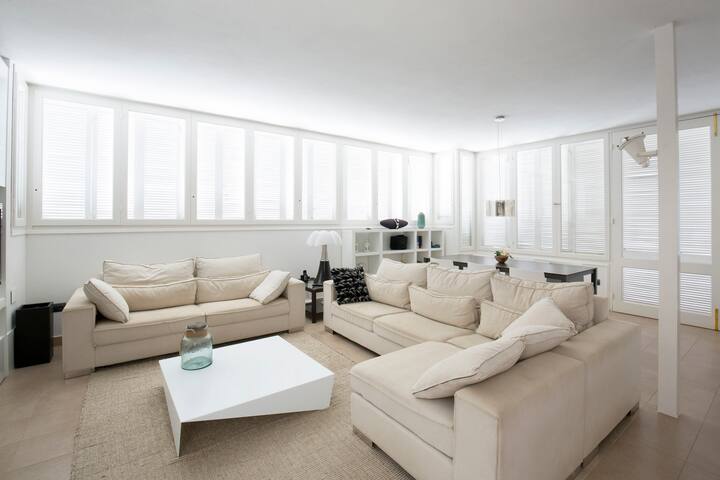 Family House near the beach gallery image 4