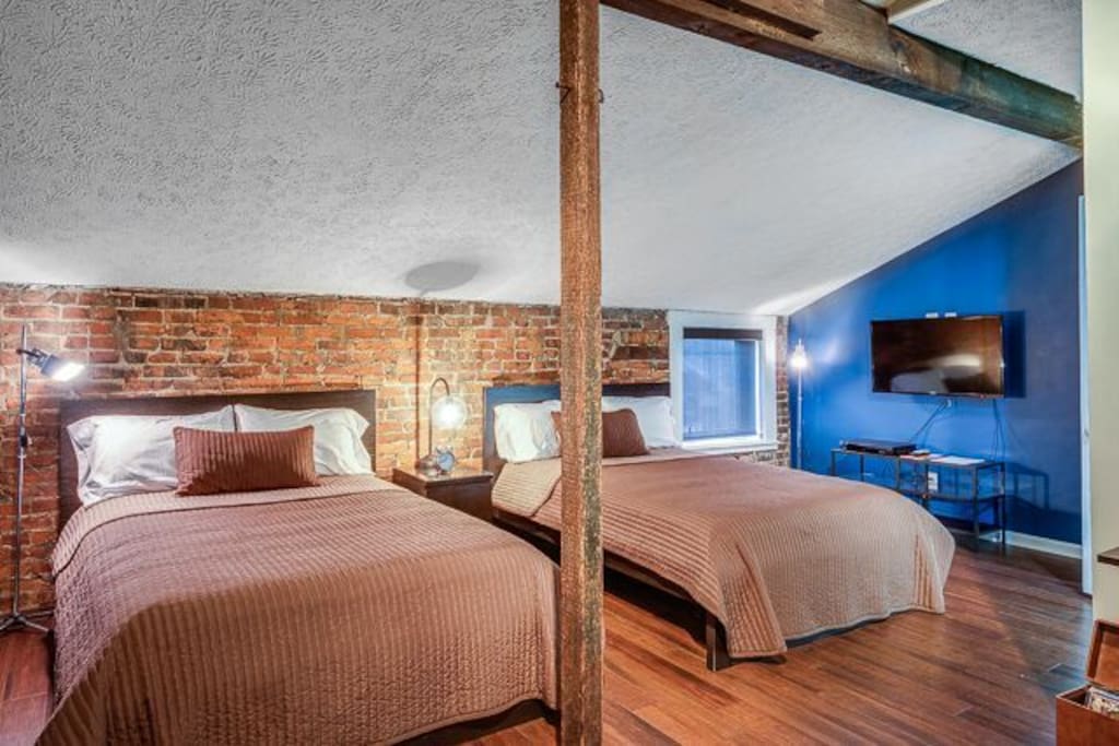 2 full size beds