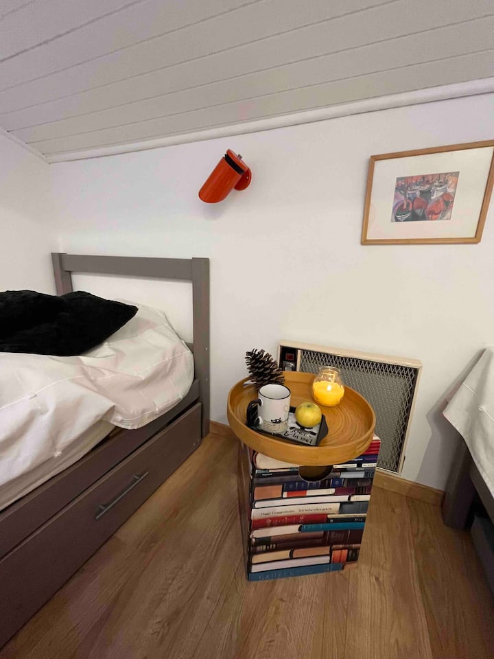 ชั้นห้องนอน 2 เตียง 90 N 2