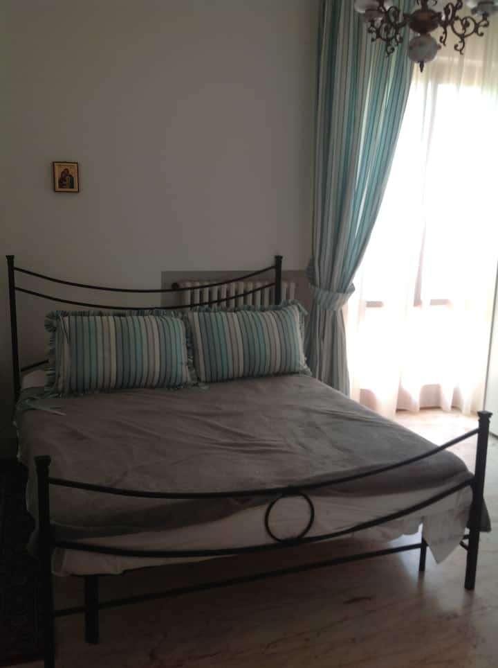 غرفة النوم 2