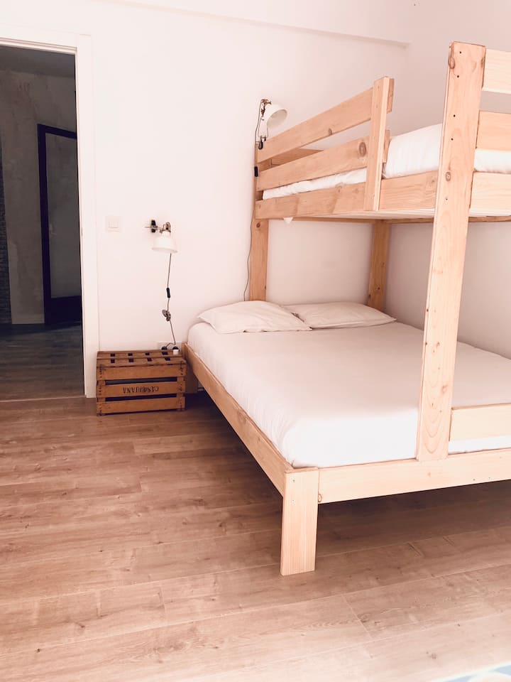 غرفة النوم 2