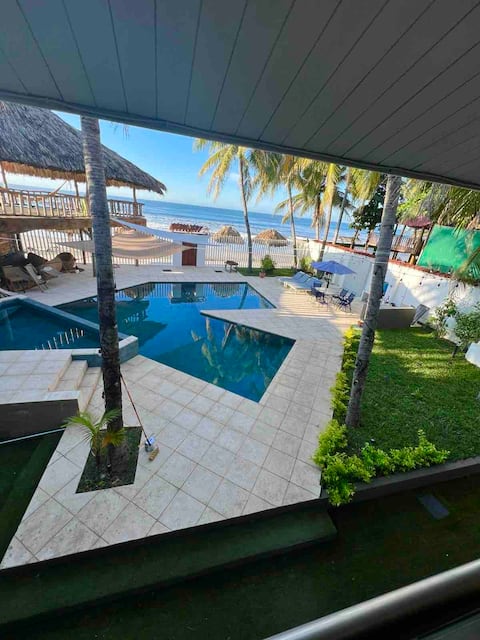 Top-earning Airbnb listing in Puerto de La Libertad, 6 bedrooms