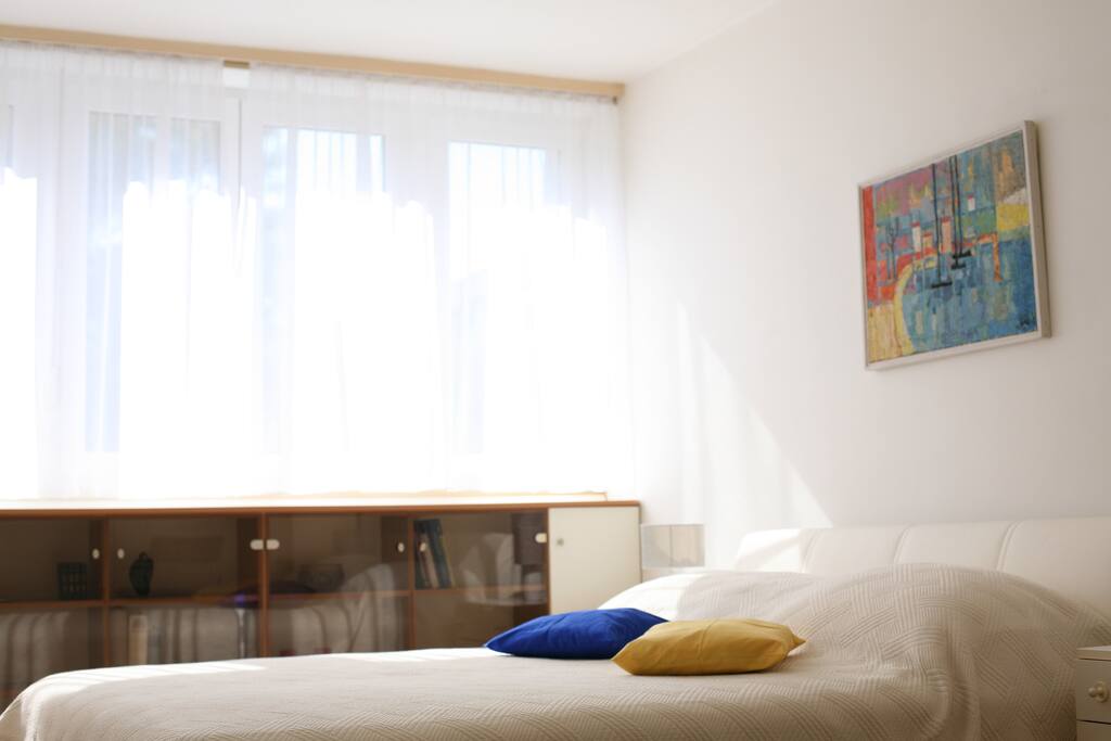 Room 1 (king size bed)