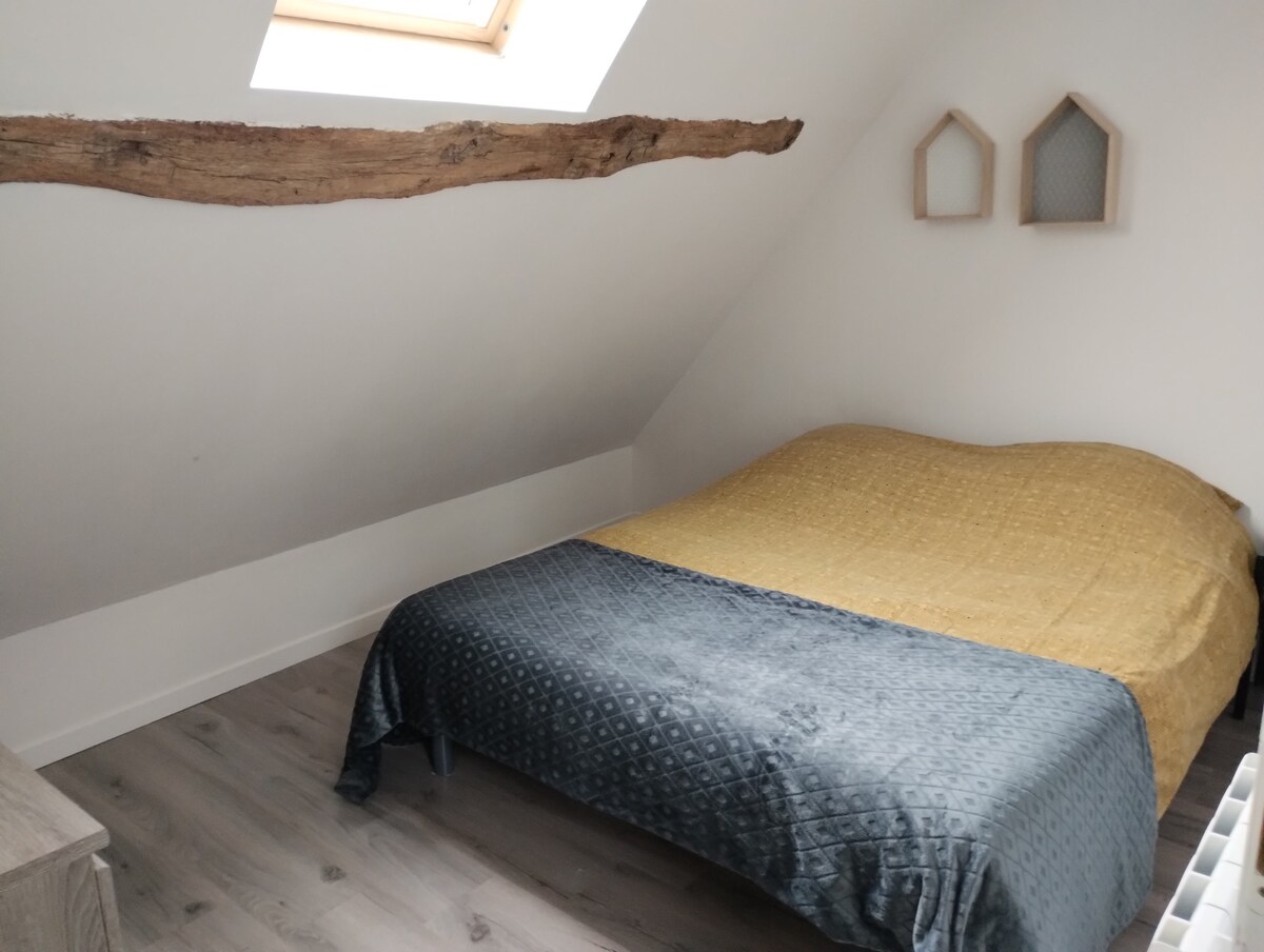 Spavaća soba 2 krevet 140*190