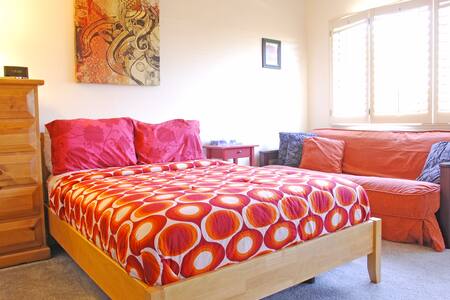 Universal Studios Hotel + Hollywood