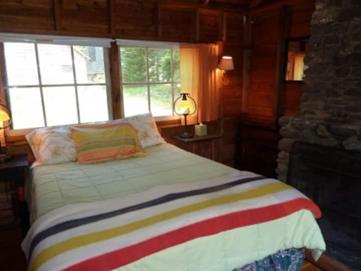 Dormitorio - doble y chimenea
