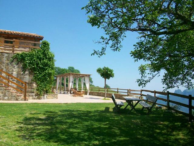 Masia dels Plans gallery image 2