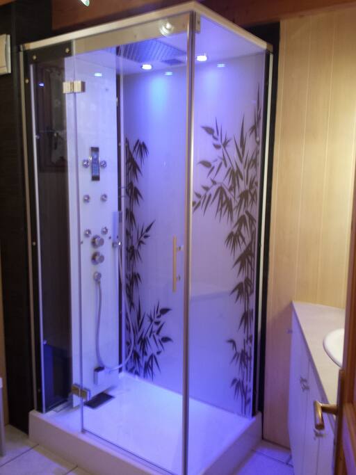 DOUCHE HAMMAM AVEC MUSIQUE