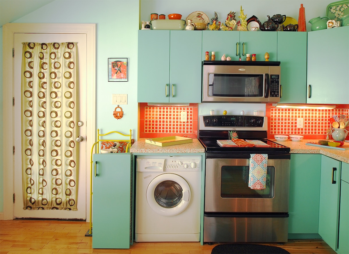 Charming Retro SOCO 2 Bedroom House