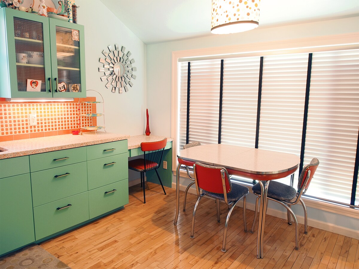 Charming Retro SOCO 2 Bedroom House