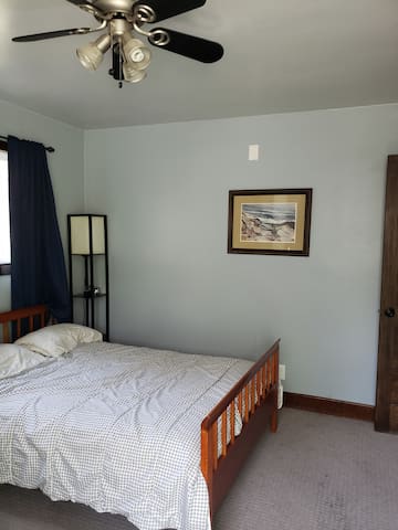 Private room with full bed near UCDMC