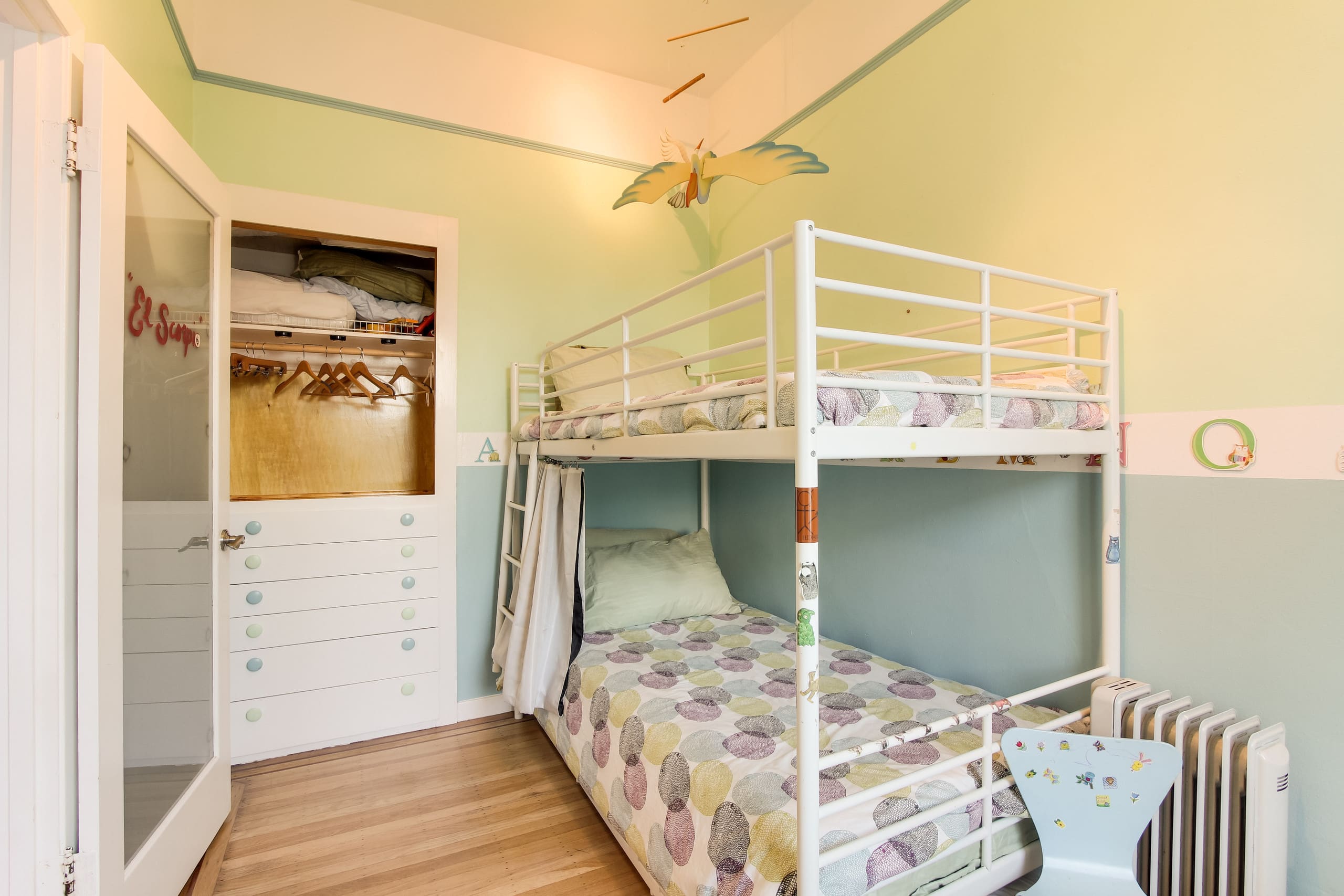 Home in San Francisco · ★4.86 · 3 bedrooms · 5 beds · 1.5 baths - Image 14