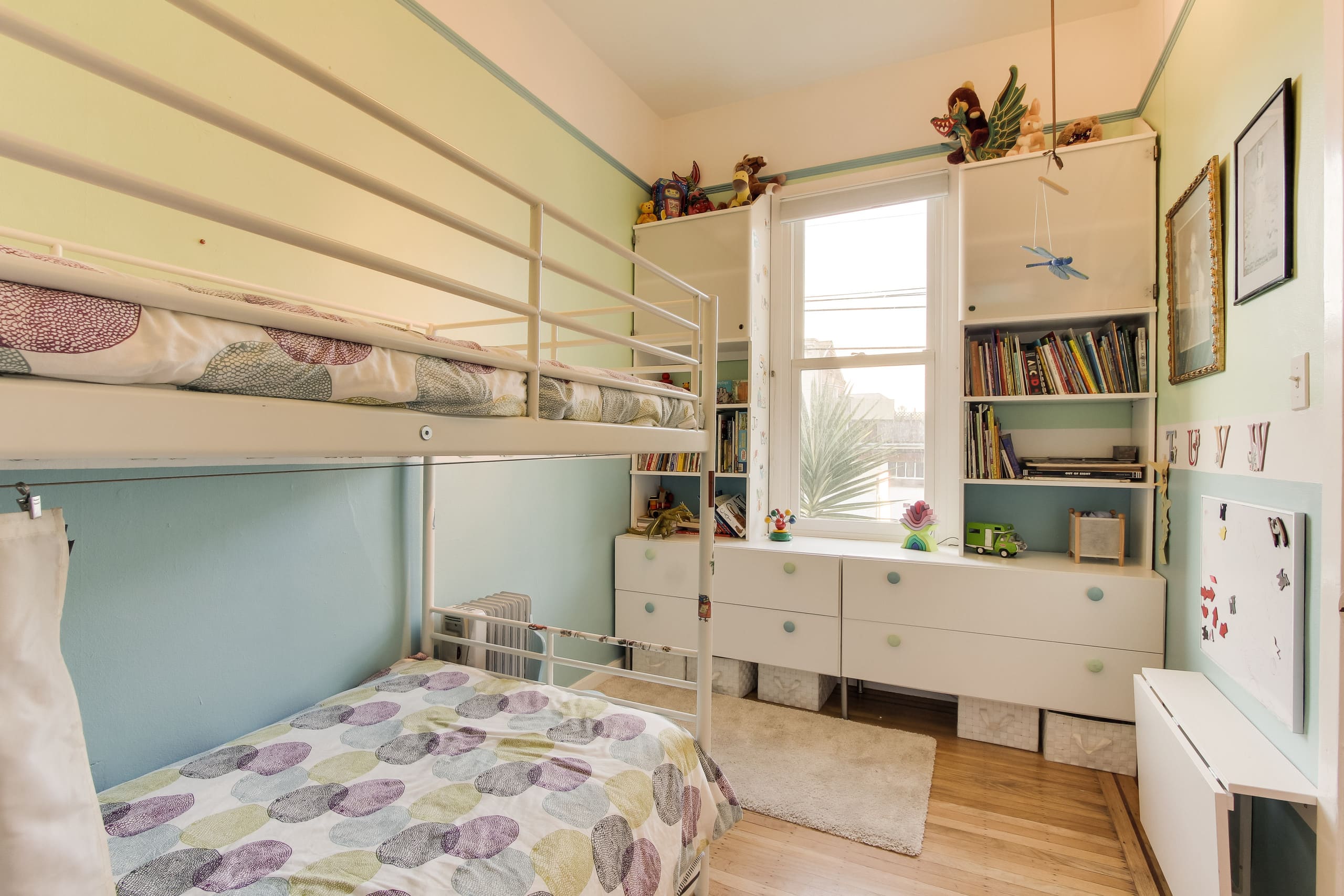 Home in San Francisco · ★4.86 · 3 bedrooms · 5 beds · 1.5 baths - Image 13