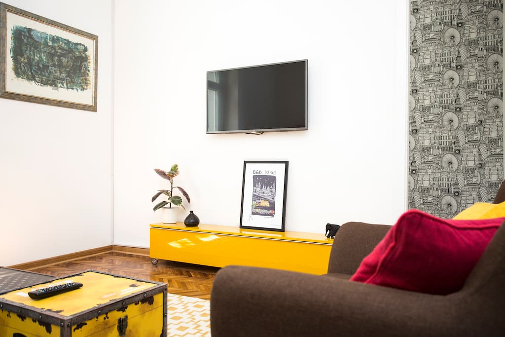 Living Room to the Bedroom with a new Wall Decoration