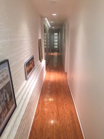 Boston – 3 Bedrooms Patio Full-Kitchen gallery image 5