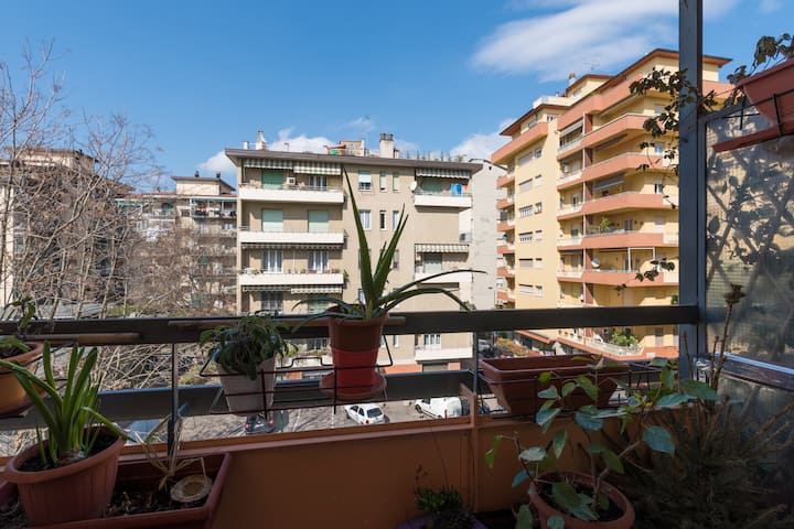 Nice romantic room in Florence