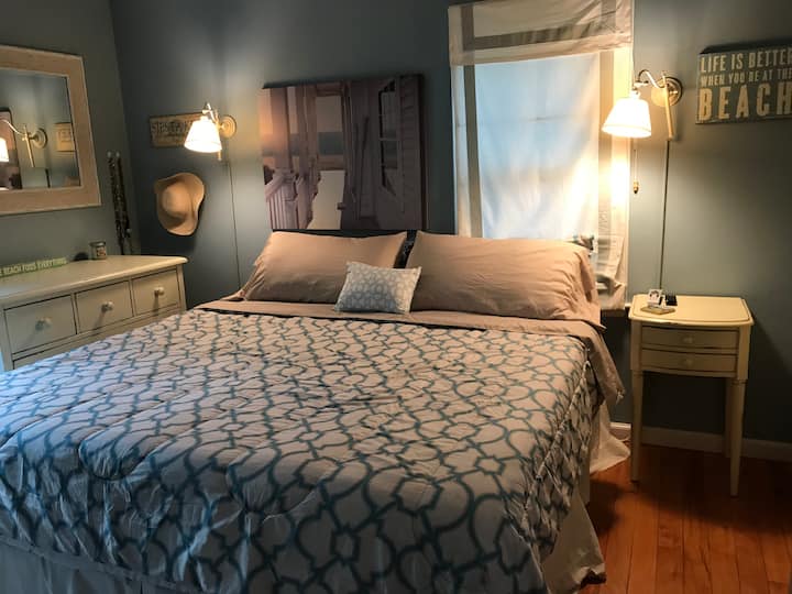 Საძინებელი 1 - საწოლი 193 × 203 სმ