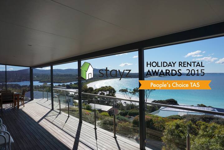 SEA EAGLE COTTAGE Luxury at the Bay of Fires gallery image 4