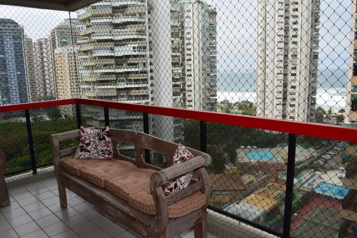 Vista incrível . 100m praia da barra posto 5 . gallery image 5