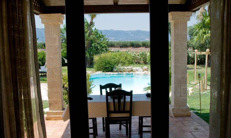 Charming villa not far from the sea gallery image 3