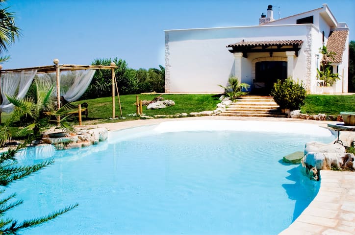 Charming villa not far from the sea