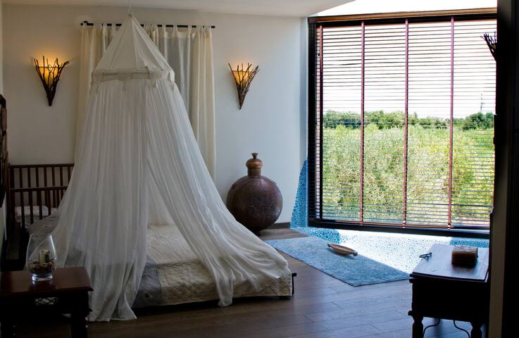 Charming villa not far from the sea gallery image 4