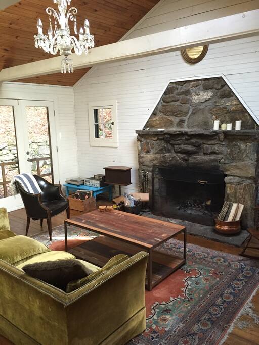 Secluded cabin with babbling brook Cabins for Rent in Monterey