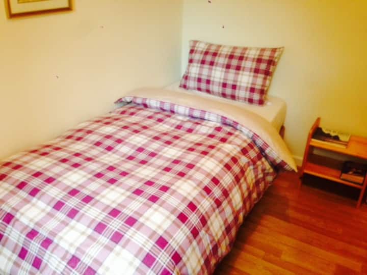 غرفة النوم 2