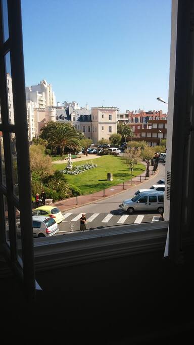 Vue sur l'Office du Tourisme